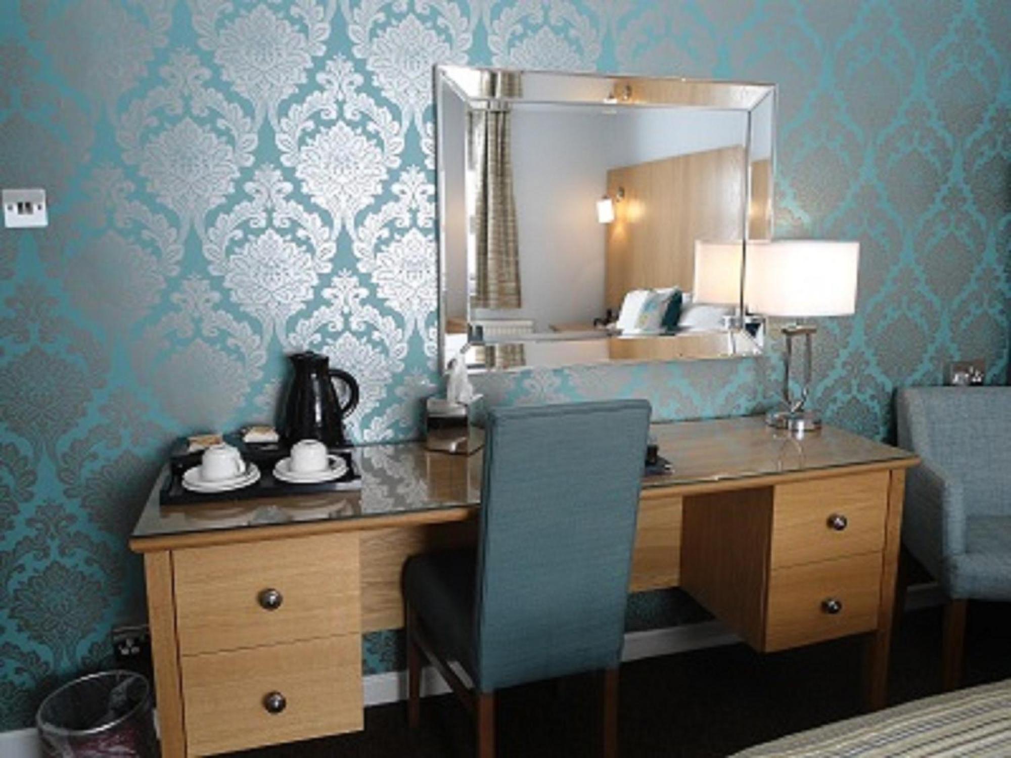 Park Hotel Монтроз Экстерьер фото